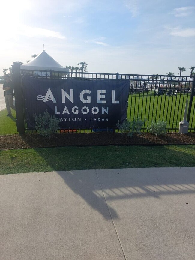 Photo - Newly constructed 3BR House beside Angel L...