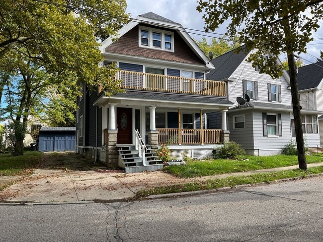 Photo - 3735 W.47th Pl. Unidad Up