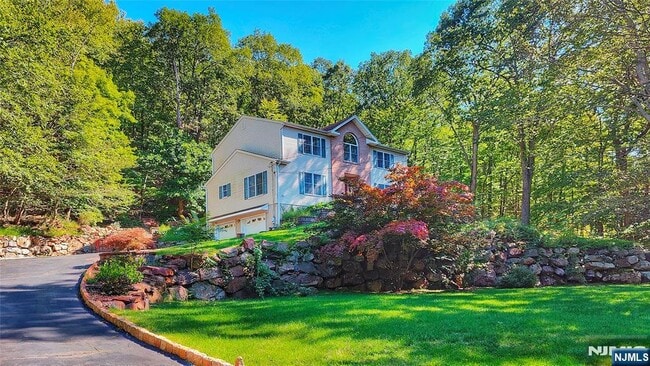281 Kinnelon Rd