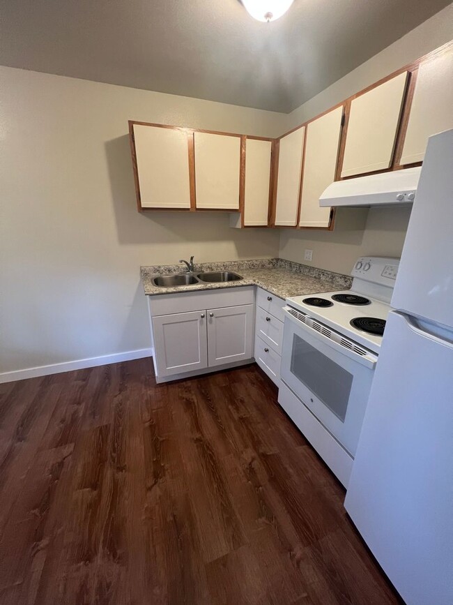 Photo - 2814 N Center St Unit #1