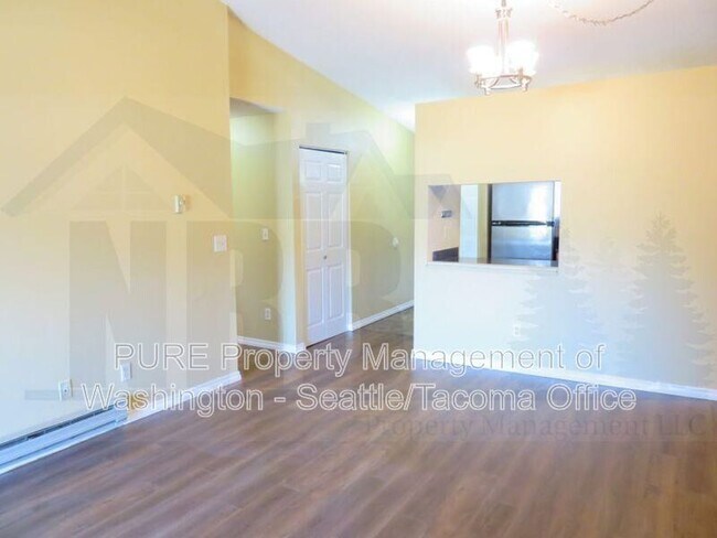 Photo - 3428 I St NE Unit S303