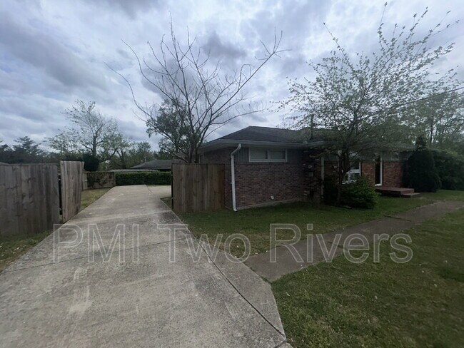 Photo - 2639 Woodberry Dr