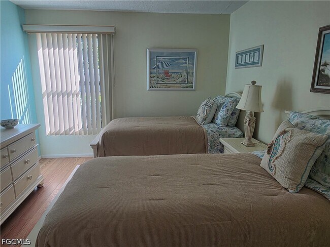 Photo - 7105 Quail Run Ct W Unit 1