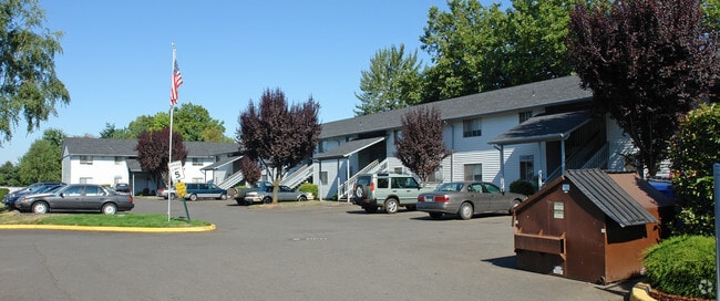 Lancaster Park Apartments - Lancaster Park Apartments