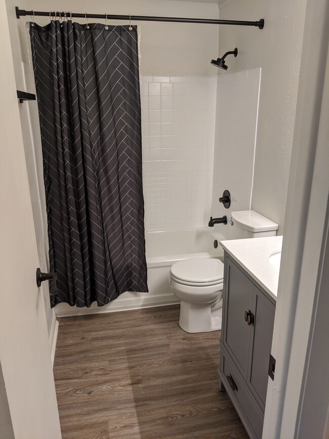 Photo - 6613 Dublin Loop W Unit 2