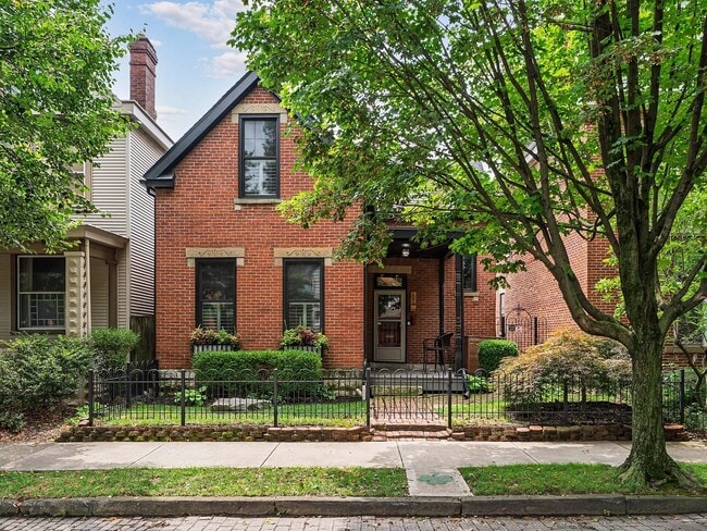 Building Photo - 67 E Mithoff St