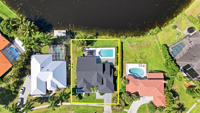 Photo - 12725 Kingsway Rd