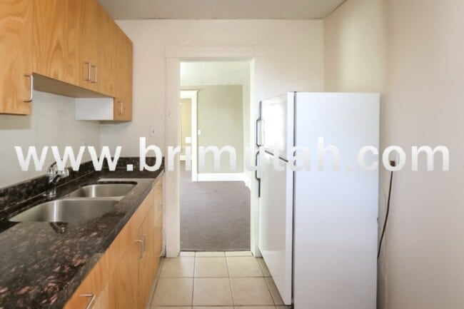 Photo - 273-275 S. 400 E. - 7