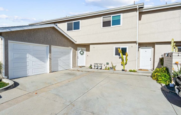 Photo - 1728 Santa Ana Ave (Costa Mesa, CA)