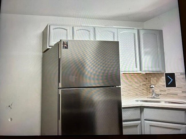 Building Photo - 1677 John F. Kennedy Blvd Unit 13