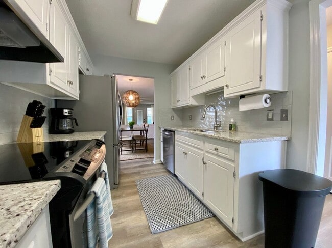 Photo - 16 Summit Commons Ct