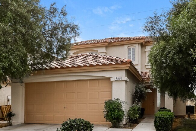 Photo - 799 Plantain Lily Ave