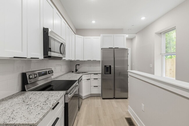 Photo - 856 N 19th St