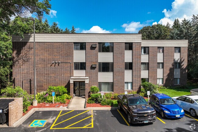 Eldorado Oaks/Maples Apartments