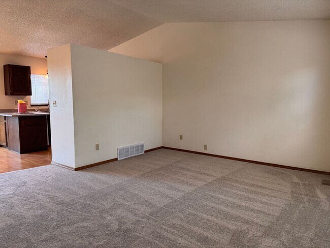 Photo - 3827 Glenhurst St
