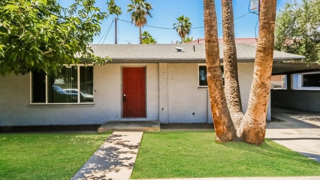 Building Photo - 555 W Rio Salado Pkwy Unit 202