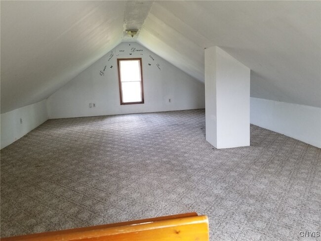 Photo - 6404 E Taft Rd