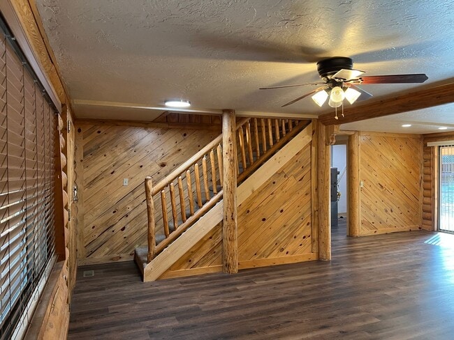 Photo - 2 Story Cabin in Heber