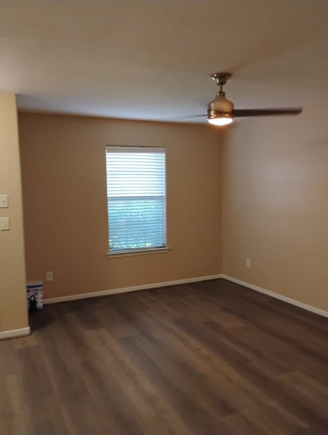 Photo - 9115 Summer Valley Ln