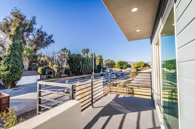 Photo - 148 S Madison Ave Unit # 2