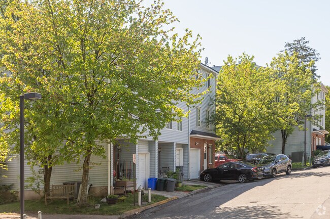 Photo - 406 Aspen Knolls Way