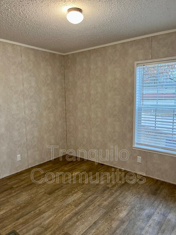 Photo - w33441-W33441 County Trunk Hwy K