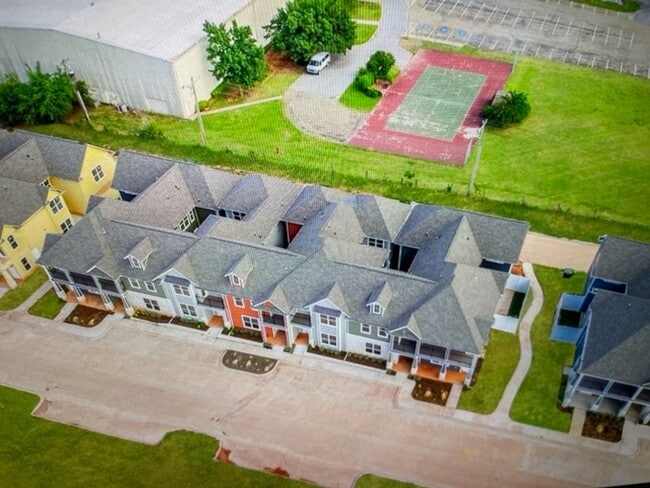 Photo - Western Townhomes