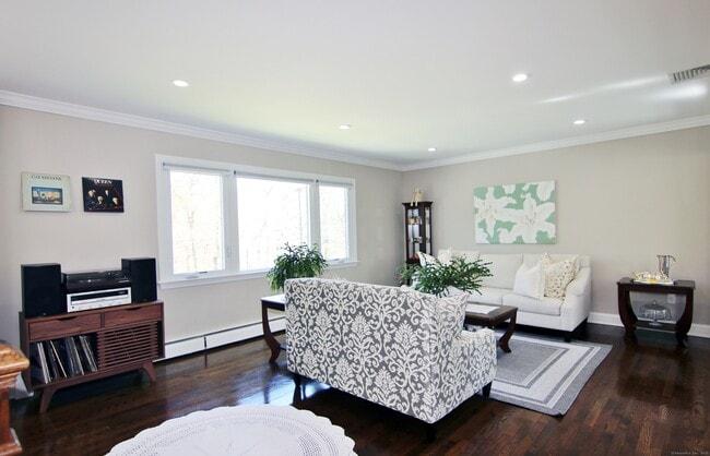 Photo - 30 Possum Cir