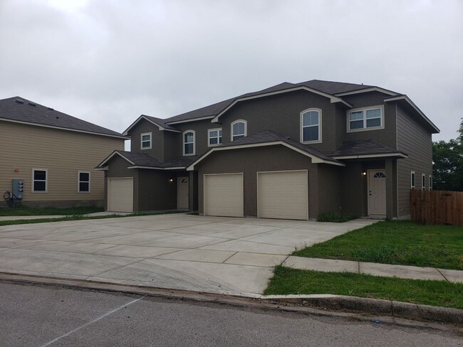 Photo - Town home for rent