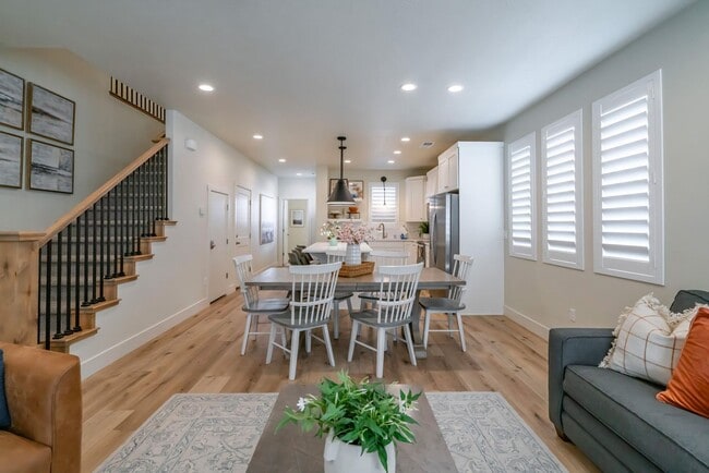 Photo - Flexible lease options! Spacious Townhome in Washington