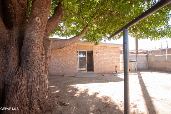 Photo - 8153 St Andrew Ln