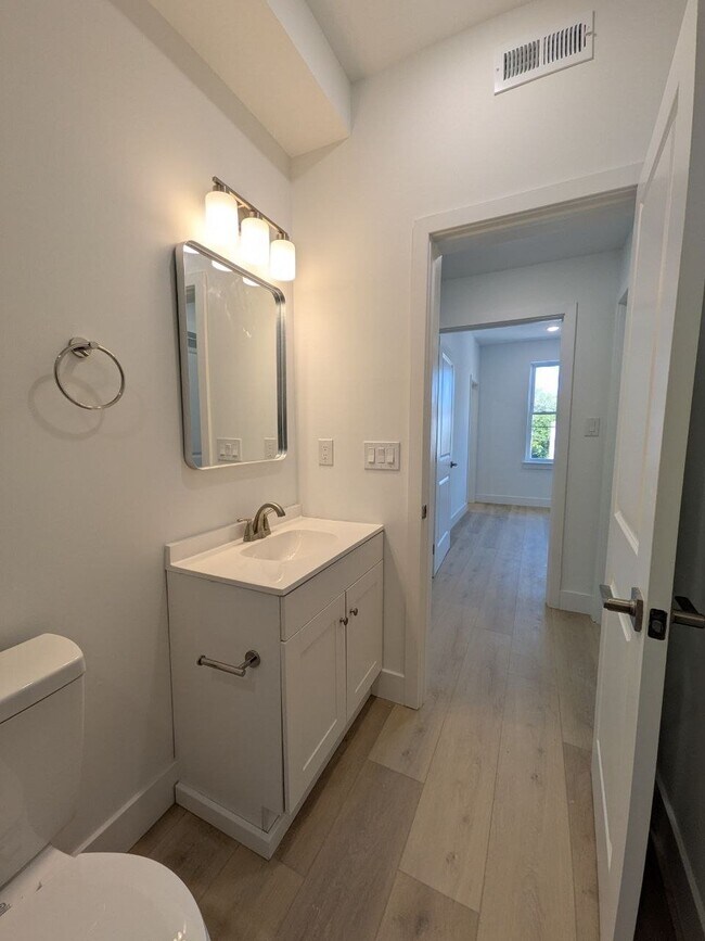 Photo - 115 N 63rd St Unit 1
