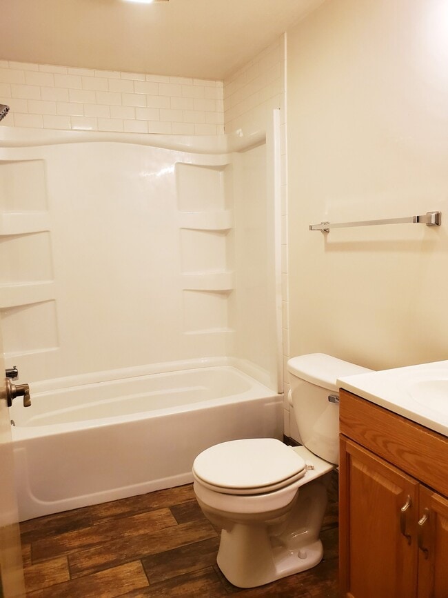 Photo - 92 Oakdale Ave Unidad #3