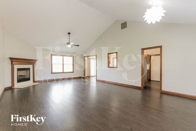 Photo - 169 Meadows Ct