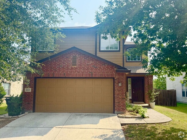 Building Photo - Prime Avery Park Location – Easy Access to... Rental
