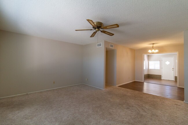 Photo - Nice 2 bedroom 1.5 bath in a nicely locate...