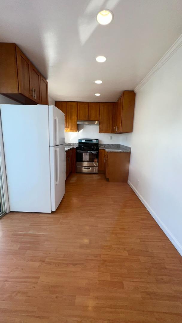 Photo - 524 Sanders Ave