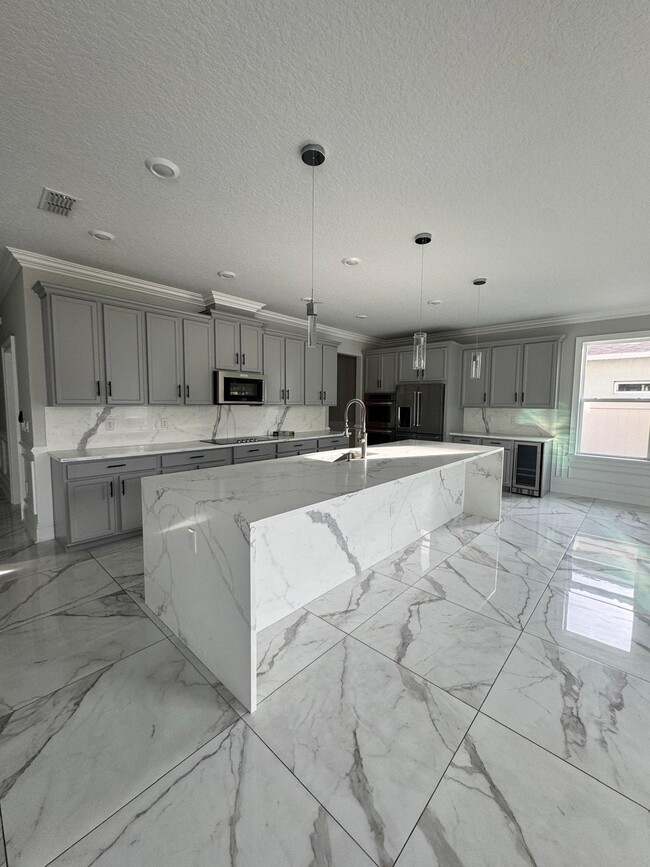 Photo - 420 Kestrel Dr