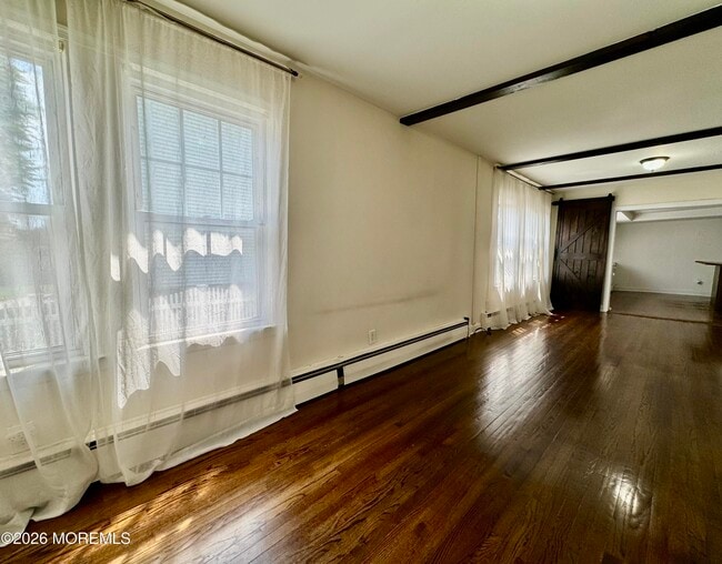 Photo - 410 2nd Ave