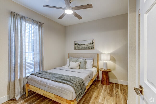 4BR, 2BA - 1,442SF - Bedroom