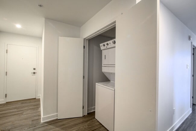 Photo - 9675 Av. Papineau Unité 326