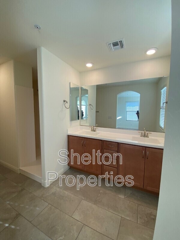 Photo - 1723 N 208th Ave