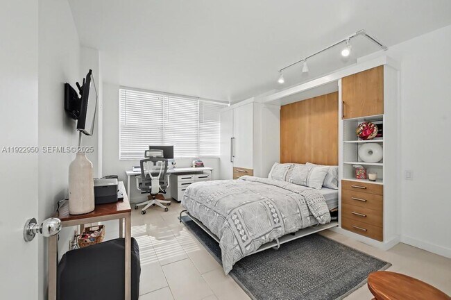 Photo - 3301 NE 5th Ave Unidad 814