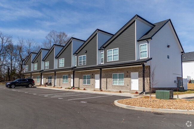 Building Photo - Highland Oaks Rental