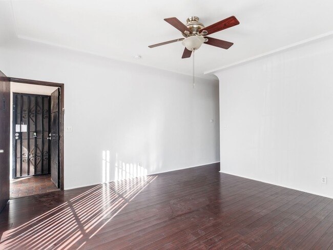 Photo - 432-446 Walnut Avenue