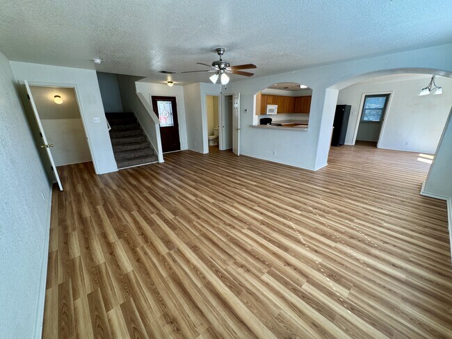 Photo - 11110 Montague Trail