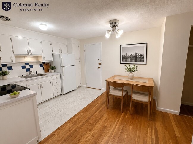 Photo - 205 Kent St Unit 42