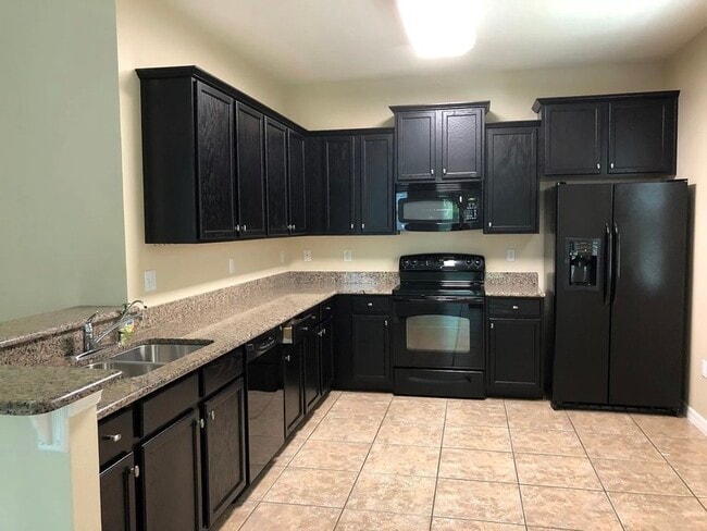 Photo - 1512 Scarlet Oak Loop