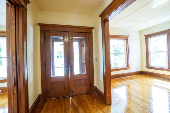 Photo - 813 Euclid Ave