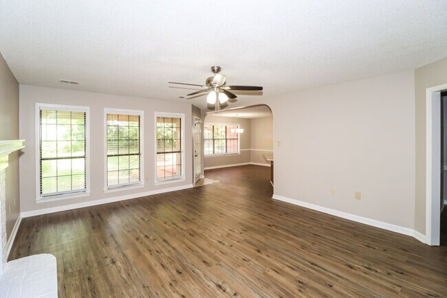 Photo - 2964 Milkyway Cove